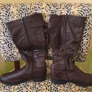 Boots like new fall winter spring